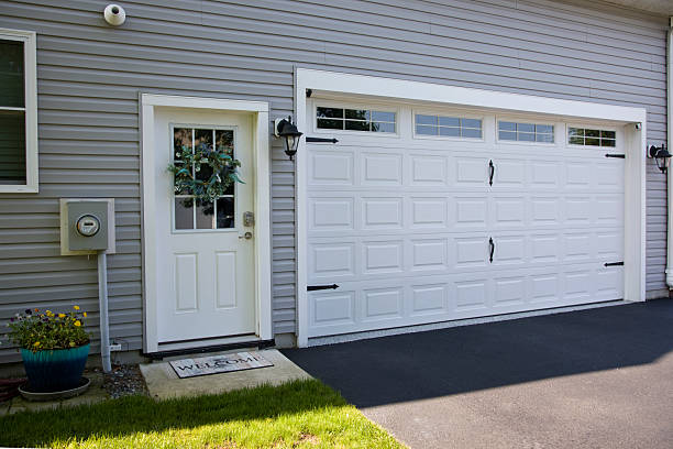24/7 Emergency Garage Door Panel Replacement experts in Kulpmont, PA